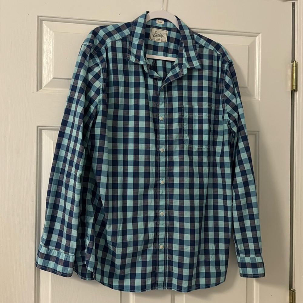 XL Long Sleeve Button Down Shirt